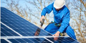 Installation Maintenance Panneaux Solaires Photovoltaïques à Saint-Ulphace